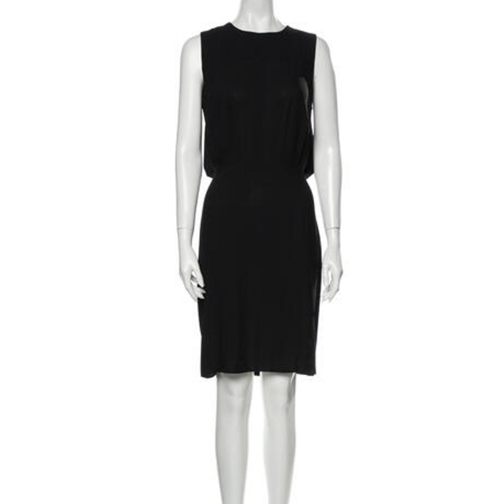 L'AGENCE
Crew Neck Knee-Length Dress
Size M VGUC